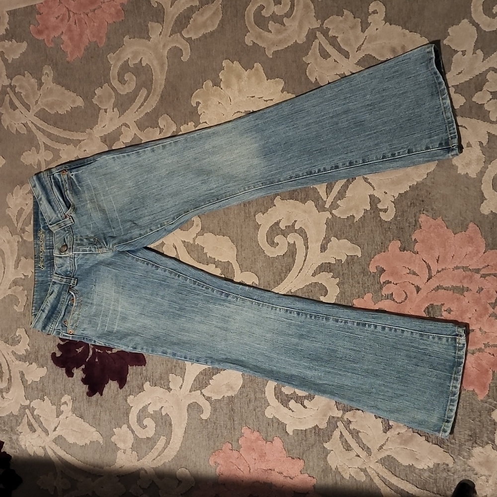 American Eagle Lowrise Artist Light Wash Jeans 0 Short